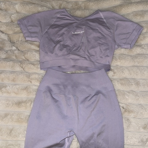Alphalete lilac set size SMALL - Picture 2 of 4
